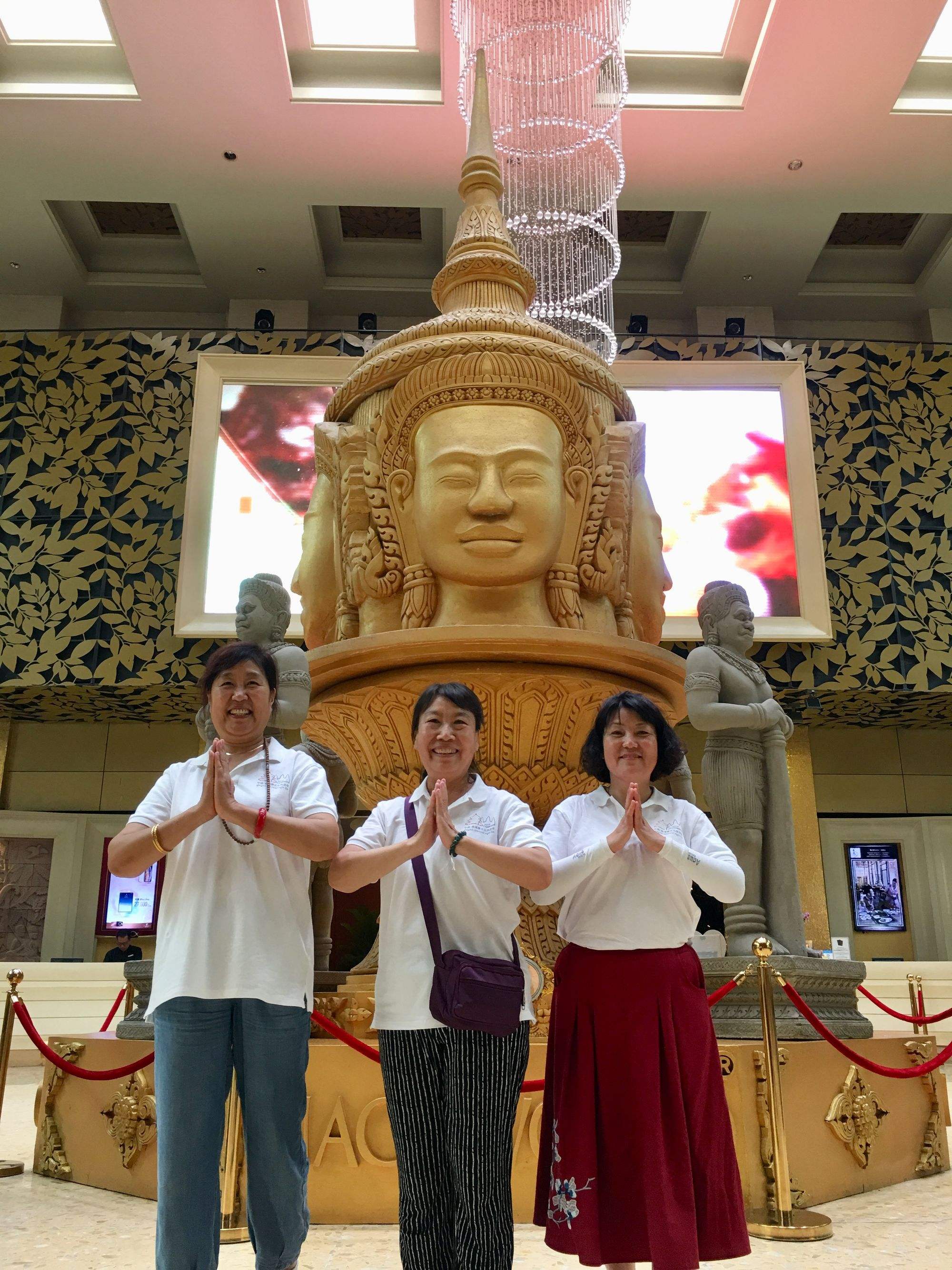 中柬纪念币(中柬60周年纪念钞多少钱一套)
